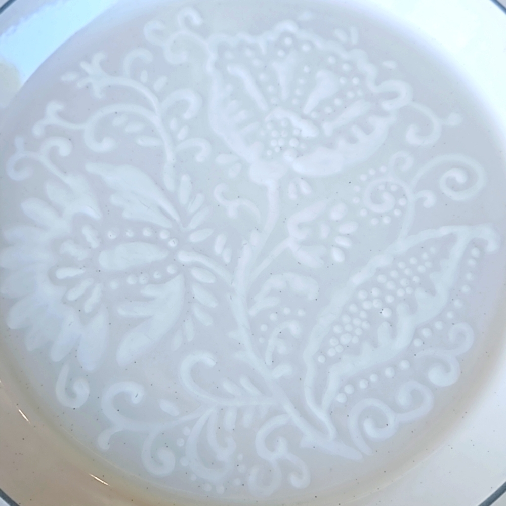 Korean Embossed 2p Stoneware Serving Bowl & Platter Set - Wellin Brocade Pattern - Picture 5 of 12
